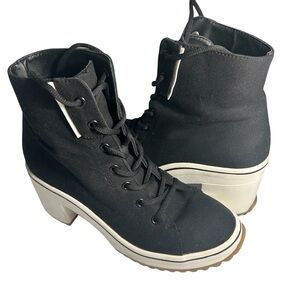 MIA Brittanee Platform Lace Up Boots Sz 9